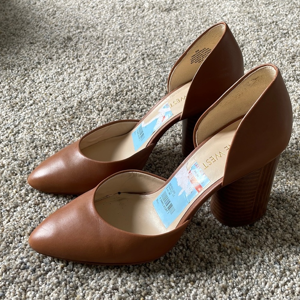 Nine West cut-out wood block heel pump
